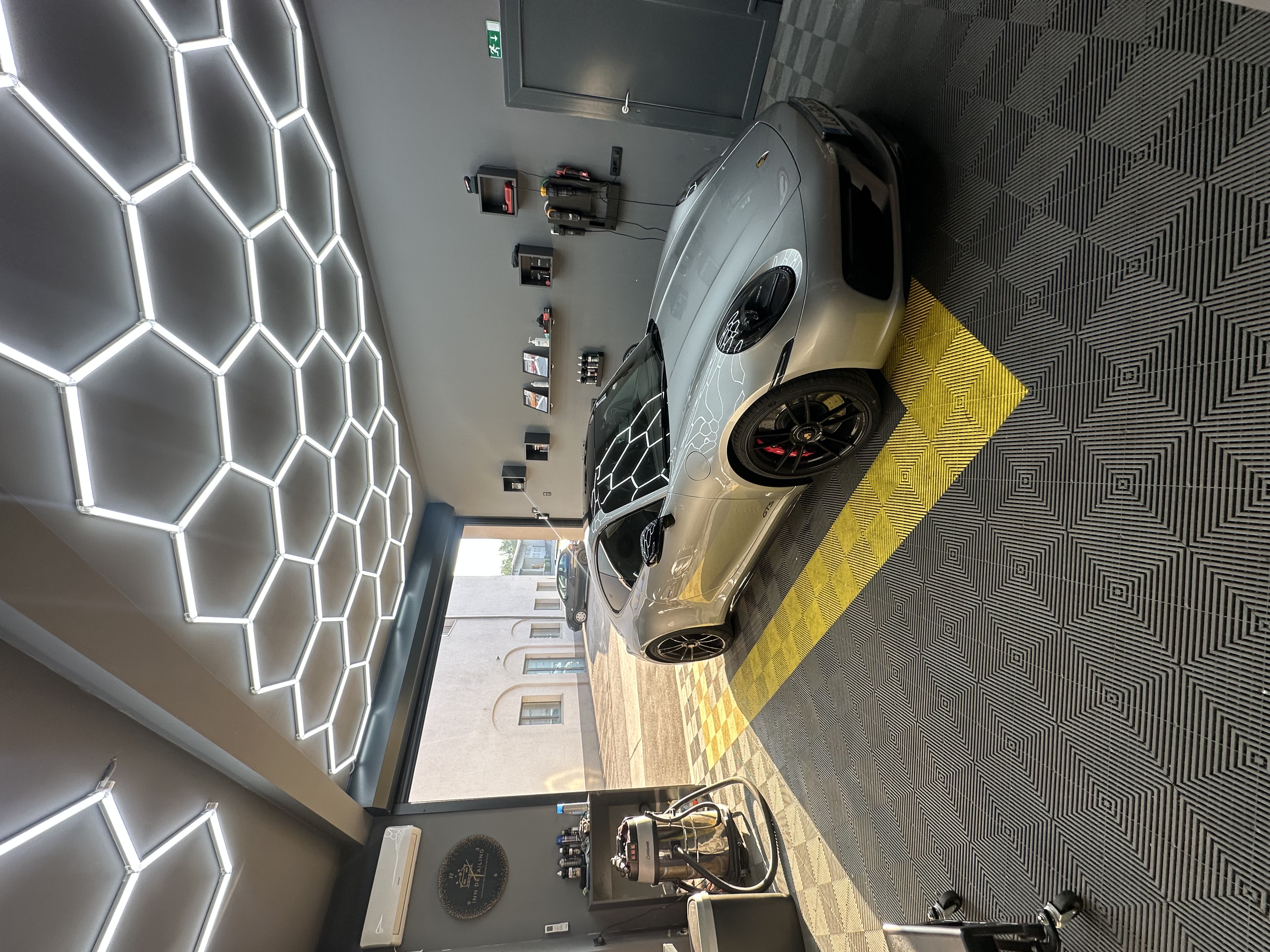 Porsche
